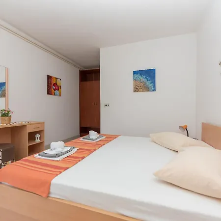 Lägenhet By The Sea Brela, Makarska - 20186 *